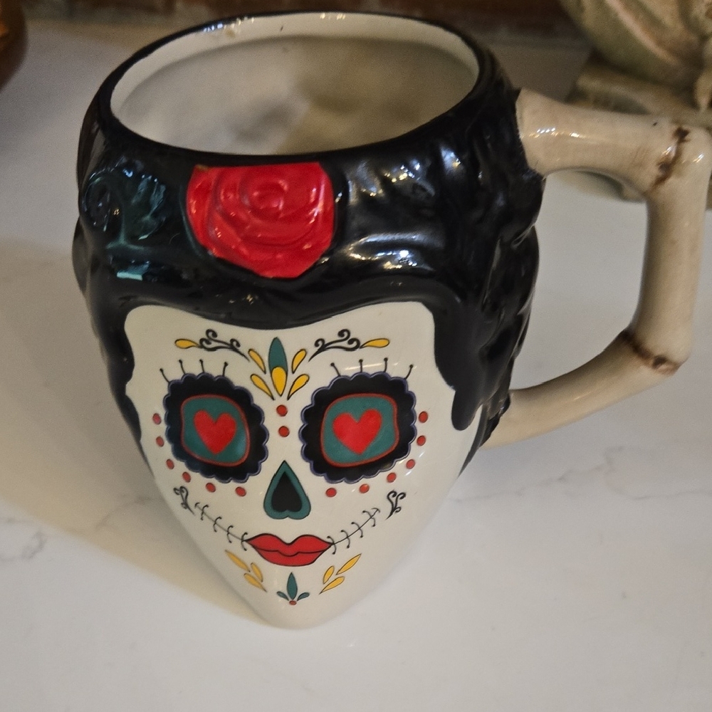 Source Unknown Skull Mug with Red and Black Design